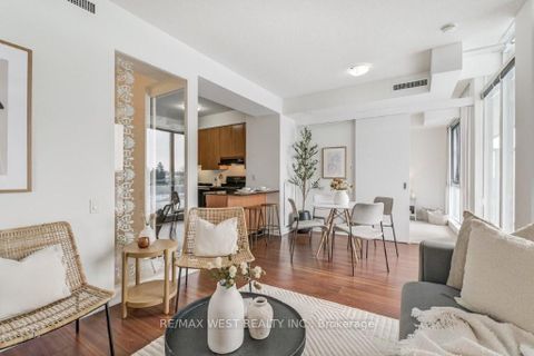 Photo 15 at 501 - 30 Canterbury Place, Willowdale West, Toronto