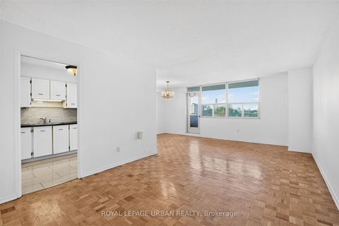 Photo 10 at 703 - 1135 Logan Avenue, Broadview North, Toronto