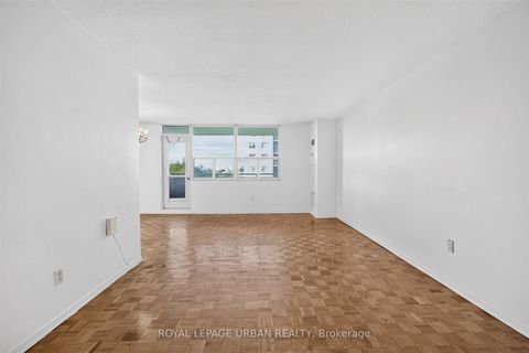 Photo 11 at 703 - 1135 Logan Avenue, Broadview North, Toronto