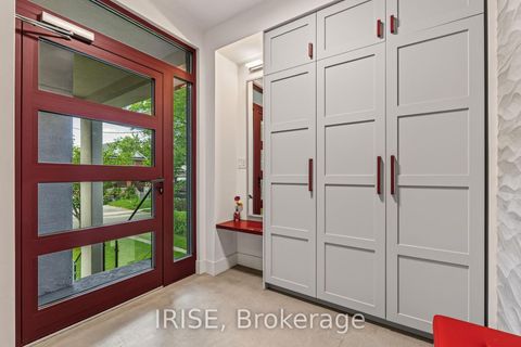 Photo 4 at 29 Ash Crescent, Long Branch, Toronto