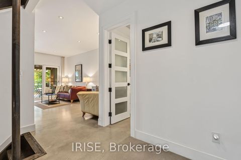 Photo 5 at 29 Ash Crescent, Long Branch, Toronto