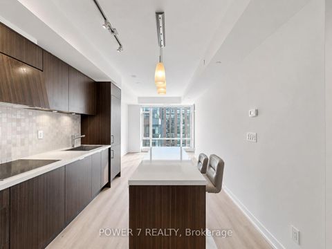 Photo 5 at 4207 - 21 Widmer Street, Waterfront Communities C1, Toronto