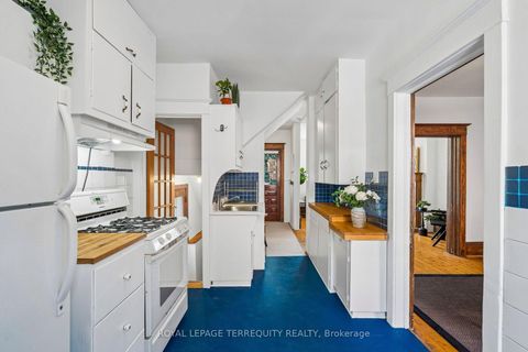 Photo 14 at 2 Wright Avenue, Roncesvalles, Toronto