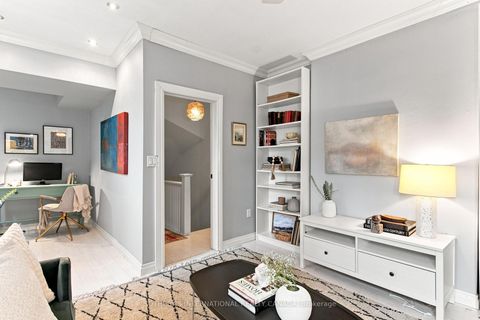 Photo 25 at 36 Aberdeen Avenue, South St. James Town, Toronto