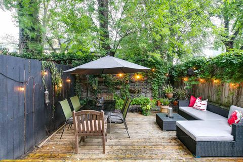 Photo 30 at 36 Aberdeen Avenue, South St. James Town, Toronto