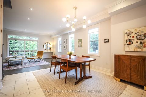 Photo 4 at 1 Saint Julien Court, Maple, Vaughan