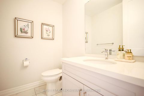 Photo 19 at 1 Saint Julien Court, Maple, Vaughan