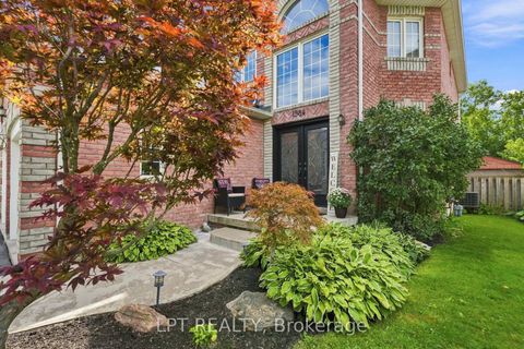 Photo 3 at 1984 Wilson Street, Alcona, Innisfil
