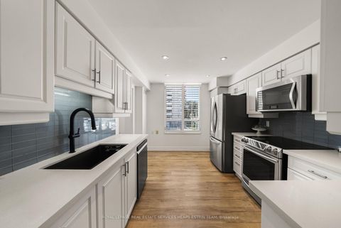 Photo 2 at 408 - 1750 Bayview Avenue, Mount Pleasant East, Toronto