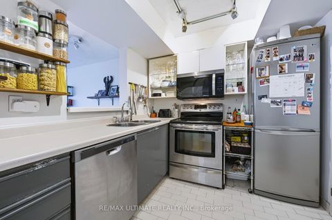 Photo 8 at 513 - 65 Scadding Avenue, Waterfront Communities C8, Toronto