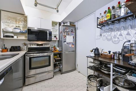 Photo 9 at 513 - 65 Scadding Avenue, Waterfront Communities C8, Toronto