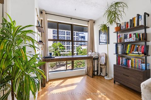 Photo 12 at 513 - 65 Scadding Avenue, Waterfront Communities C8, Toronto