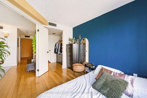 Photo 17 at 513 - 65 Scadding Avenue, Waterfront Communities C8, Toronto