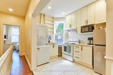 Photo 20 at 95 Wolseley Street, Chinatown, Toronto