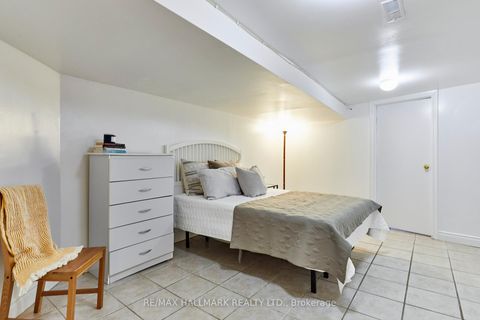 Photo 29 at 95 Wolseley Street, Chinatown, Toronto