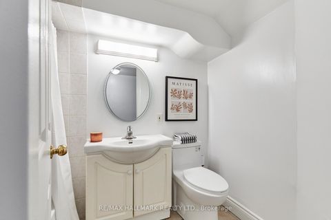 Photo 31 at 95 Wolseley Street, Chinatown, Toronto