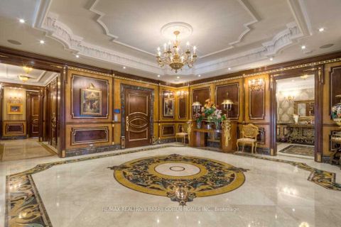 Photo 2 at 703 - 118 Yorkville Avenue, Annex, Toronto