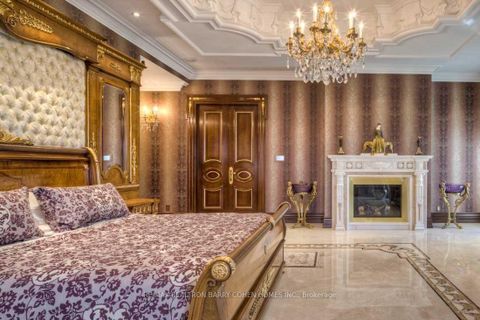 Photo 11 at 703 - 118 Yorkville Avenue, Annex, Toronto