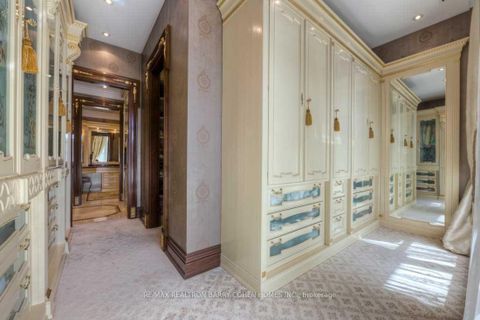 Photo 17 at 703 - 118 Yorkville Avenue, Annex, Toronto