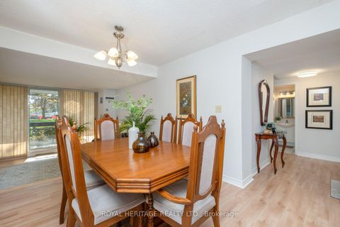 Photo 8 at 104 - 260 Scarlett Road, Smythe, Toronto