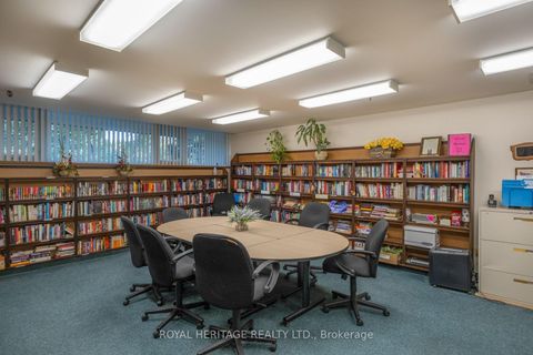 Photo 19 at 104 - 260 Scarlett Road, Smythe, Toronto