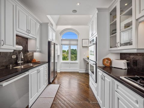 Photo 23 at 4 - 276 Spadina Road, Casa Loma, Toronto
