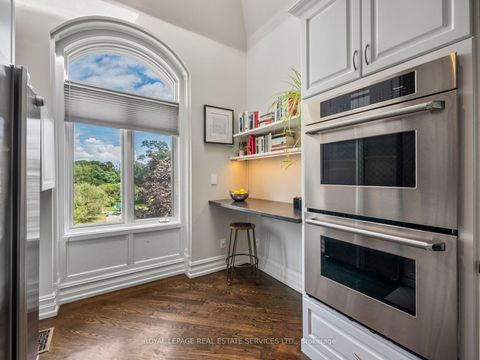 Photo 24 at 4 - 276 Spadina Road, Casa Loma, Toronto