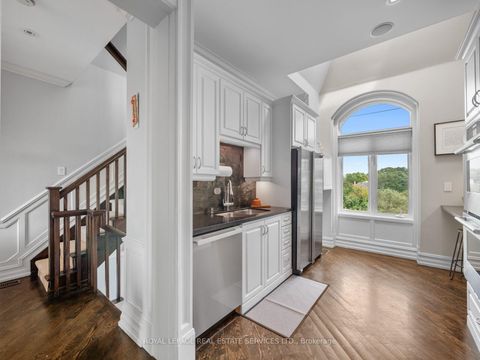 Photo 26 at 4 - 276 Spadina Road, Casa Loma, Toronto