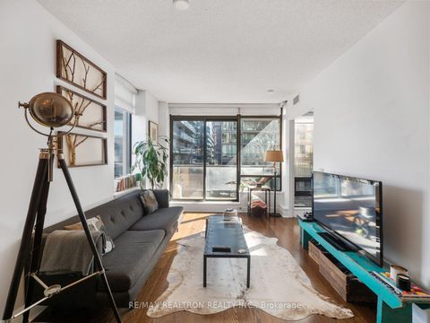 Photo 10 at 438 King Street, Waterfront Communities C1, Toronto