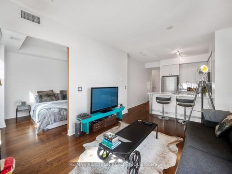 Photo 15 at 438 King Street, Waterfront Communities C1, Toronto
