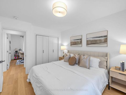 Photo 18 at 25 Treeview Drive, Alderwood, Toronto
