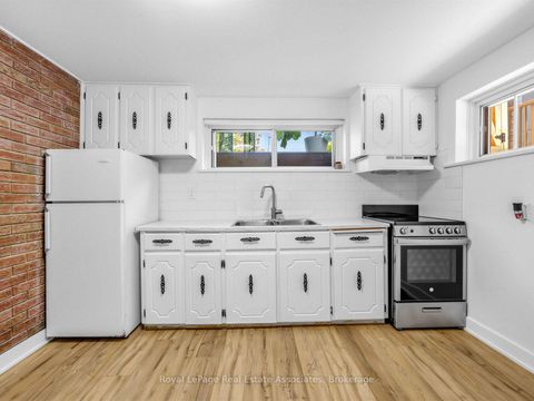 Photo 22 at 25 Treeview Drive, Alderwood, Toronto