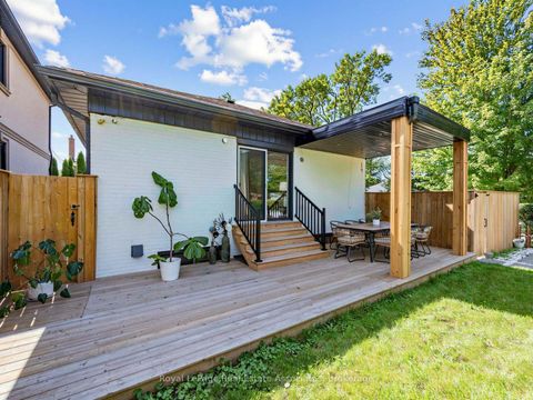 Photo 32 at 25 Treeview Drive, Alderwood, Toronto
