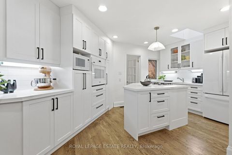 Photo 11 at 14 Lyall Avenue, Danforth, Toronto