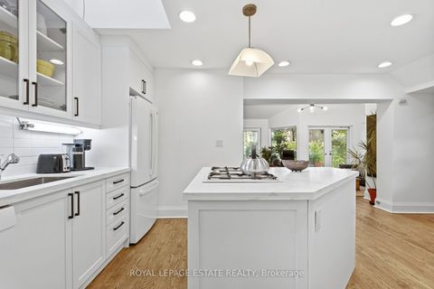 Photo 12 at 14 Lyall Avenue, Danforth, Toronto