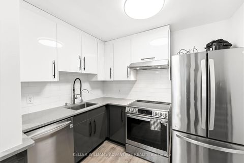 Photo 9 at 409 - 29 Canniff Street, Niagara, Toronto