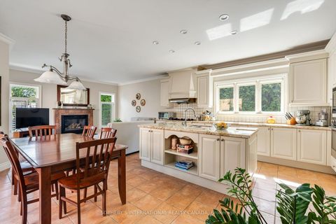 Photo 15 at 83 Burndean Court, Westbrook, Richmond Hill