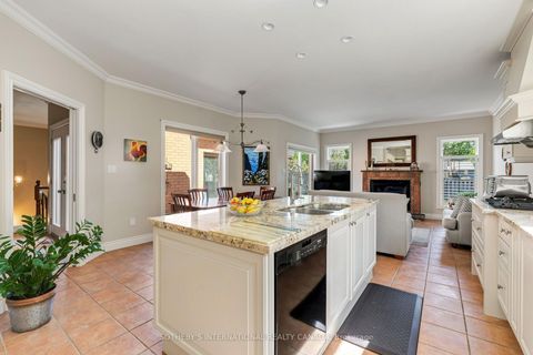 Photo 16 at 83 Burndean Court, Westbrook, Richmond Hill