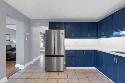 Photo 6 at 14 Copeman Crescent, Painswick North, Barrie