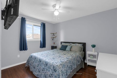 Photo 10 at 14 Copeman Crescent, Painswick North, Barrie