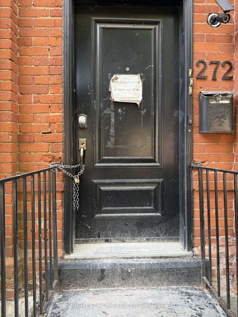 Photo 15 at 272 Seaton Street, South St. James Town, Toronto