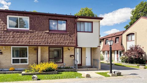 Photo 2 at 142 - 21 Livonia Place, Morningside, Toronto