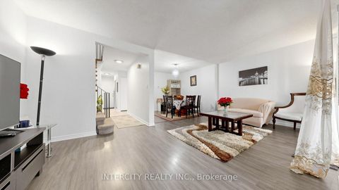 Photo 8 at 142 - 21 Livonia Place, Morningside, Toronto