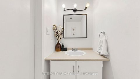 Photo 16 at 142 - 21 Livonia Place, Morningside, Toronto