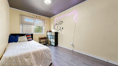 Photo 25 at 142 - 21 Livonia Place, Morningside, Toronto