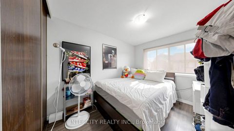 Photo 30 at 142 - 21 Livonia Place, Morningside, Toronto