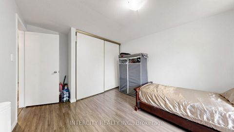 Photo 32 at 142 - 21 Livonia Place, Morningside, Toronto
