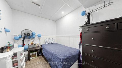 Photo 40 at 142 - 21 Livonia Place, Morningside, Toronto