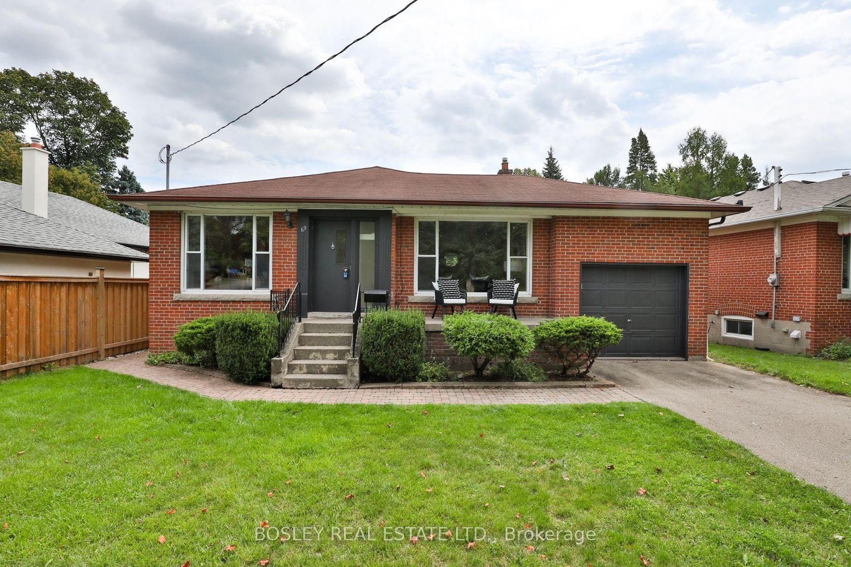 69 Ravenscrest Drive, Rosethorn, Toronto photo number 2