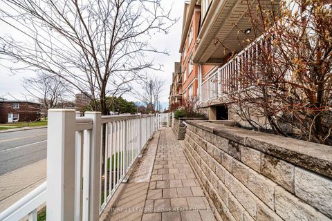Photo 2 at 53 - 653A Warden Avenue, Birchmount, Toronto